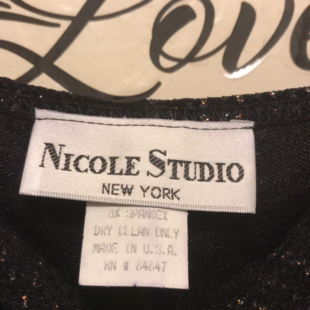 D) Nicole Studio New York Vintage Black Sleeveless Beaded Top Size 8 - Picture 4 of 7